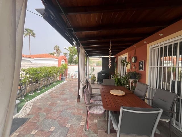3 sypialnia Bungalow na sprzedaż w Costa Adeje, Adeje z basenem - 549 000 € (Ref: 9872936)