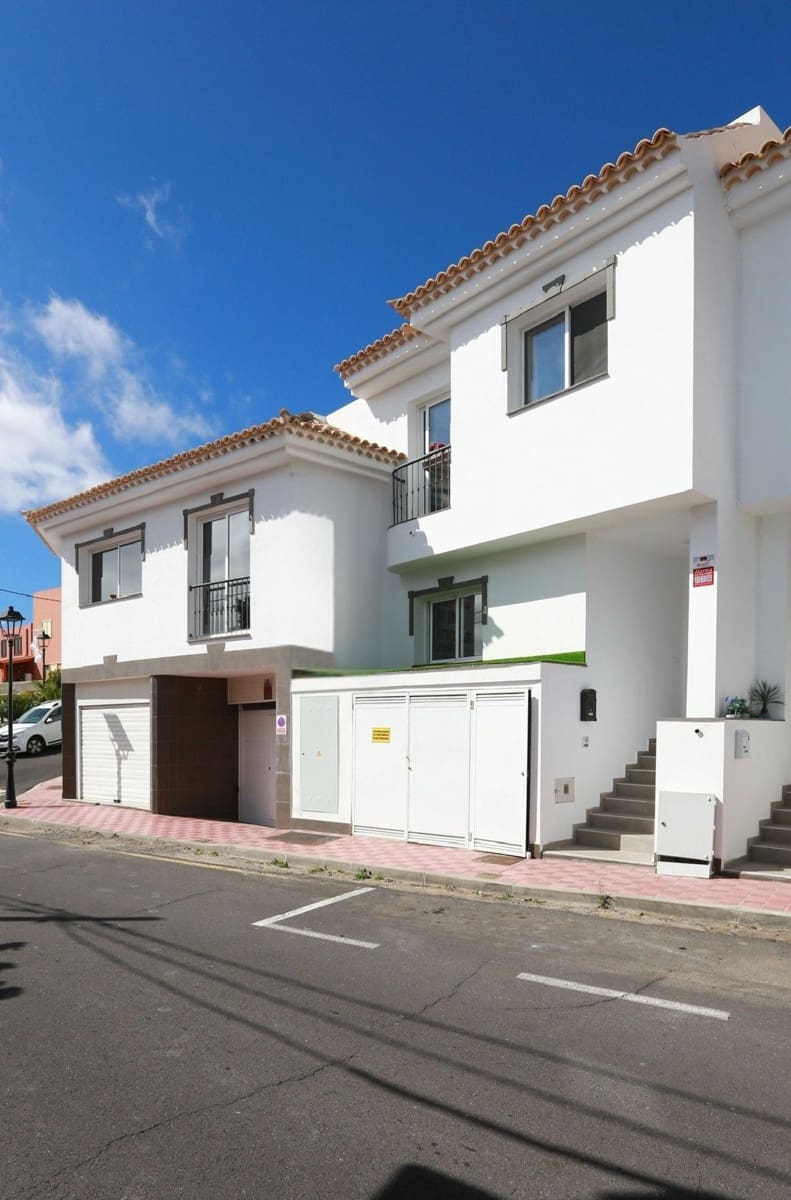 4 bedroom Villa for sale in San Miguel de Abona with pool garage - € 299,000 (Ref: 9875650)