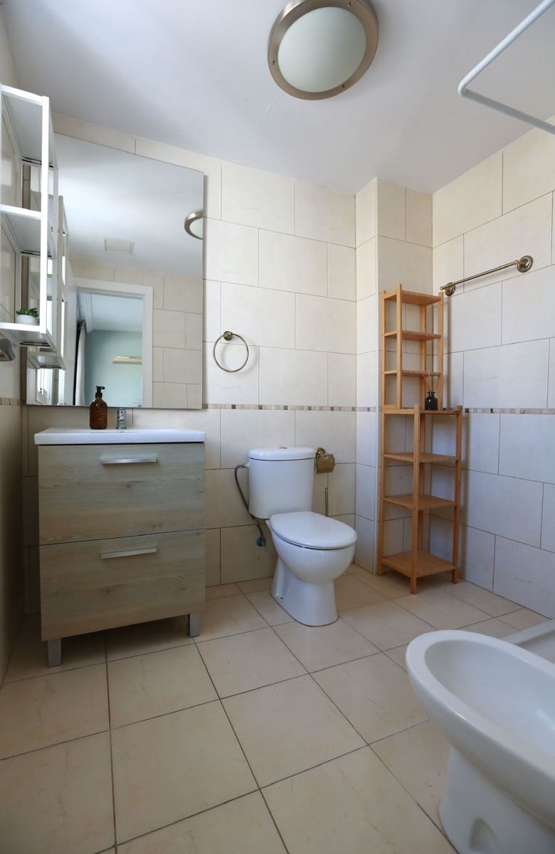 4 bedroom Villa for sale in San Miguel de Abona with pool garage - € 299,000 (Ref: 9875650)