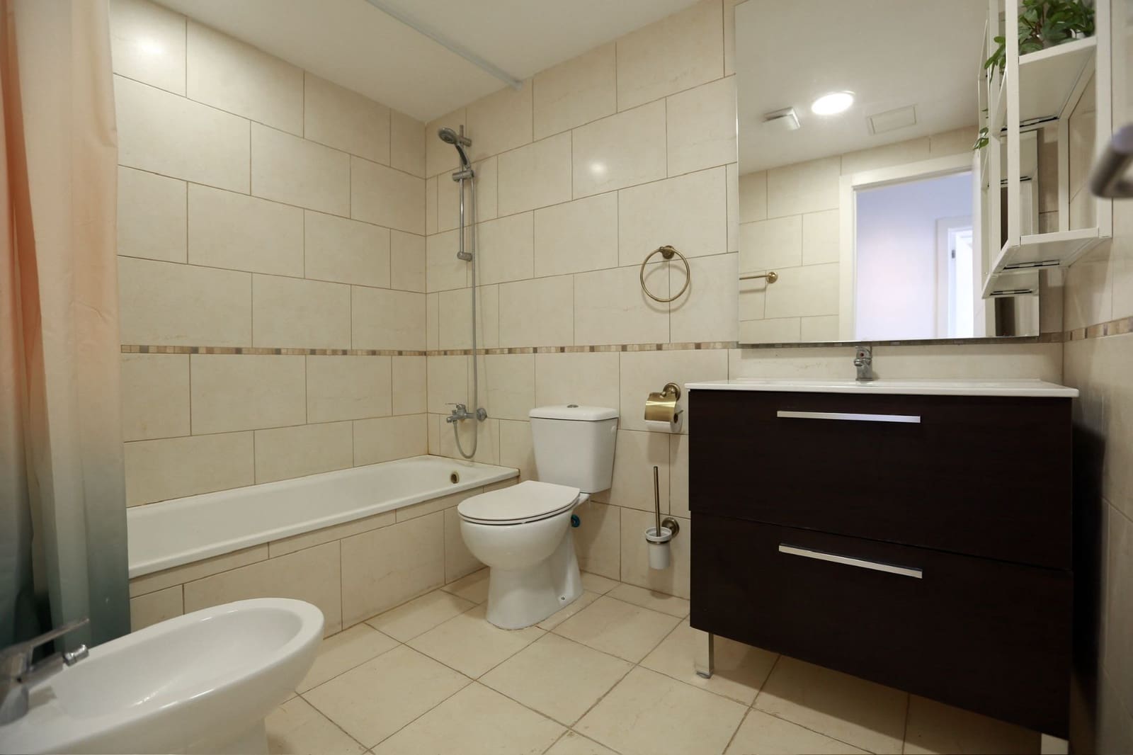 4 bedroom Villa for sale in San Miguel de Abona with pool garage - € 299,000 (Ref: 9875650)
