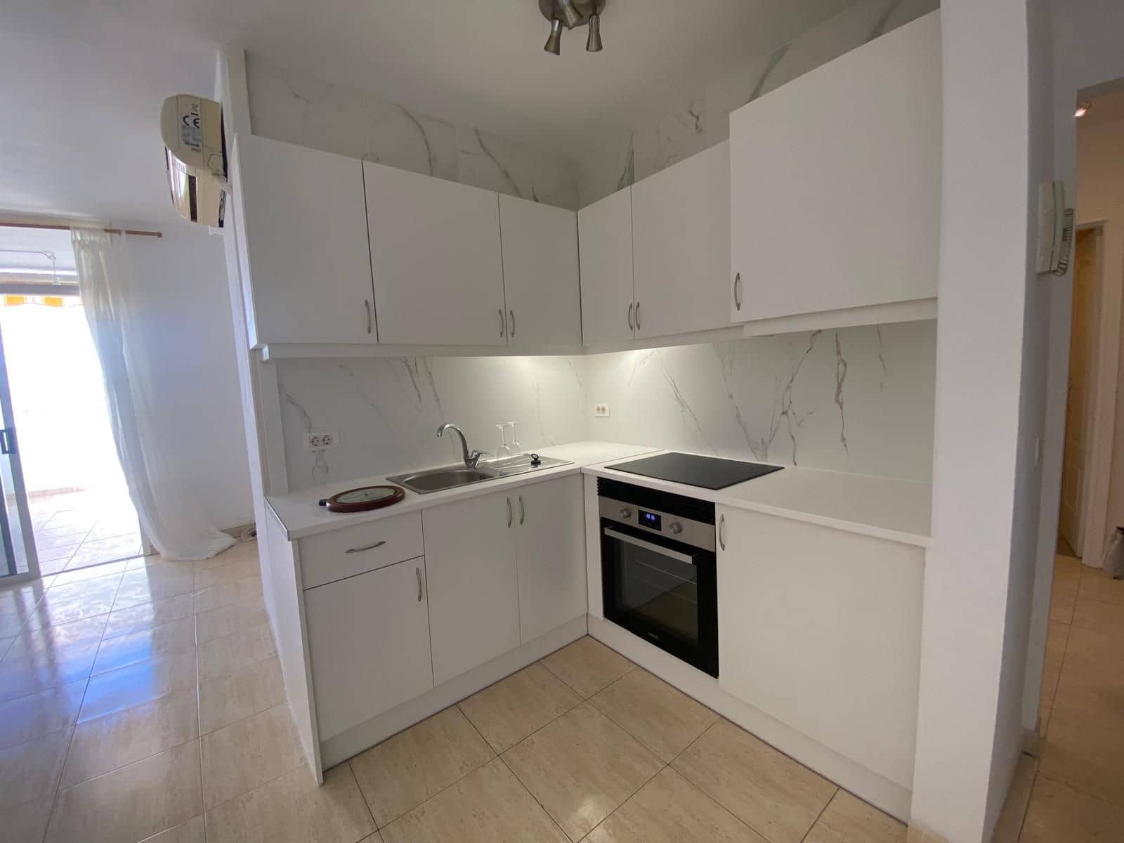 2 bedroom Apartment for sale in Costa Adeje with pool garage - € 285,000 (Ref: 9875651)