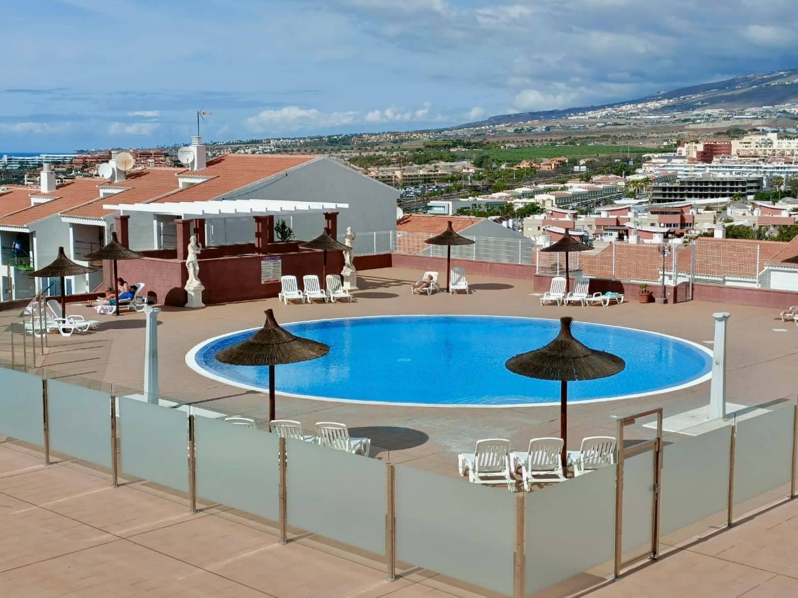 2 chambre Appartement à vendre à Costa Adeje avec piscine - 315 000 € (Ref: 9895743)