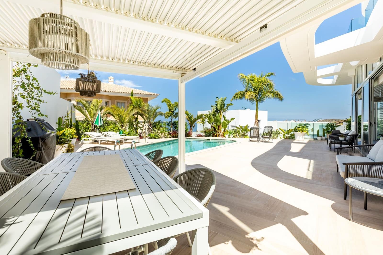 5 sovrum Villa till salu i Torviscas med garage - 1 990 000 € (Ref: 9912490)