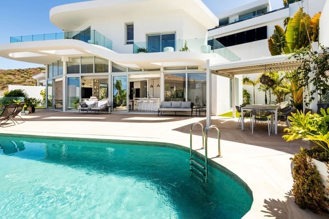 5 Zimmer Villa zu verkaufen in Torviscas, Adeje mit Garage - 1.990.000 € (Ref: 9912490)