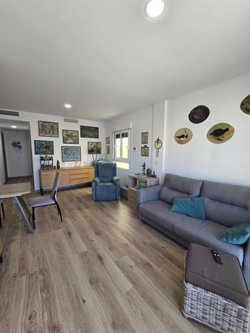 2 makuuhuone Huoneisto myytävänä paikassa Las Rosas (Las Galletas), Arona mukana uima-altaan 
autotalli - 350 000 € (Ref: 9912491)