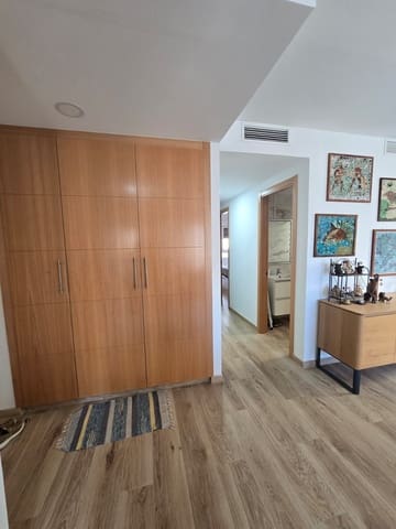 2 makuuhuone Huoneisto myytävänä paikassa Las Rosas (Las Galletas), Arona mukana uima-altaan 
autotalli - 350 000 € (Ref: 9912491)