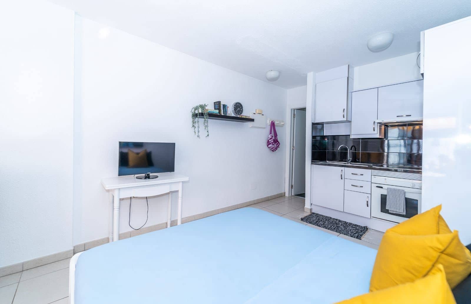 Appartement à vendre à Costa Adeje avec piscine - 220 000 € (Ref: 9946952)