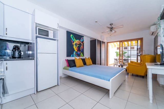 Appartement à vendre à San Eugenio Bajo, Adeje avec piscine - 220 000 € (Ref: 9946952)