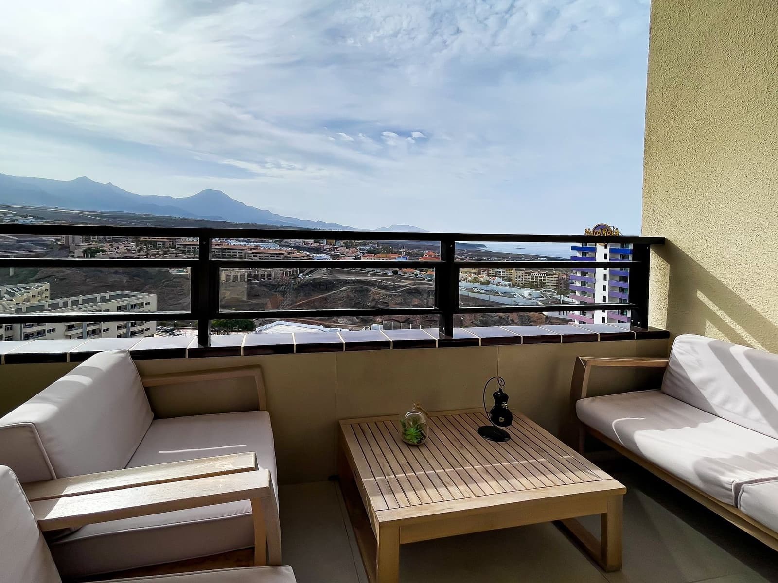 2 makuuhuone Huoneisto myytävänä paikassa Costa Adeje mukana uima-altaan - 299 000 € (Ref: 9949124)