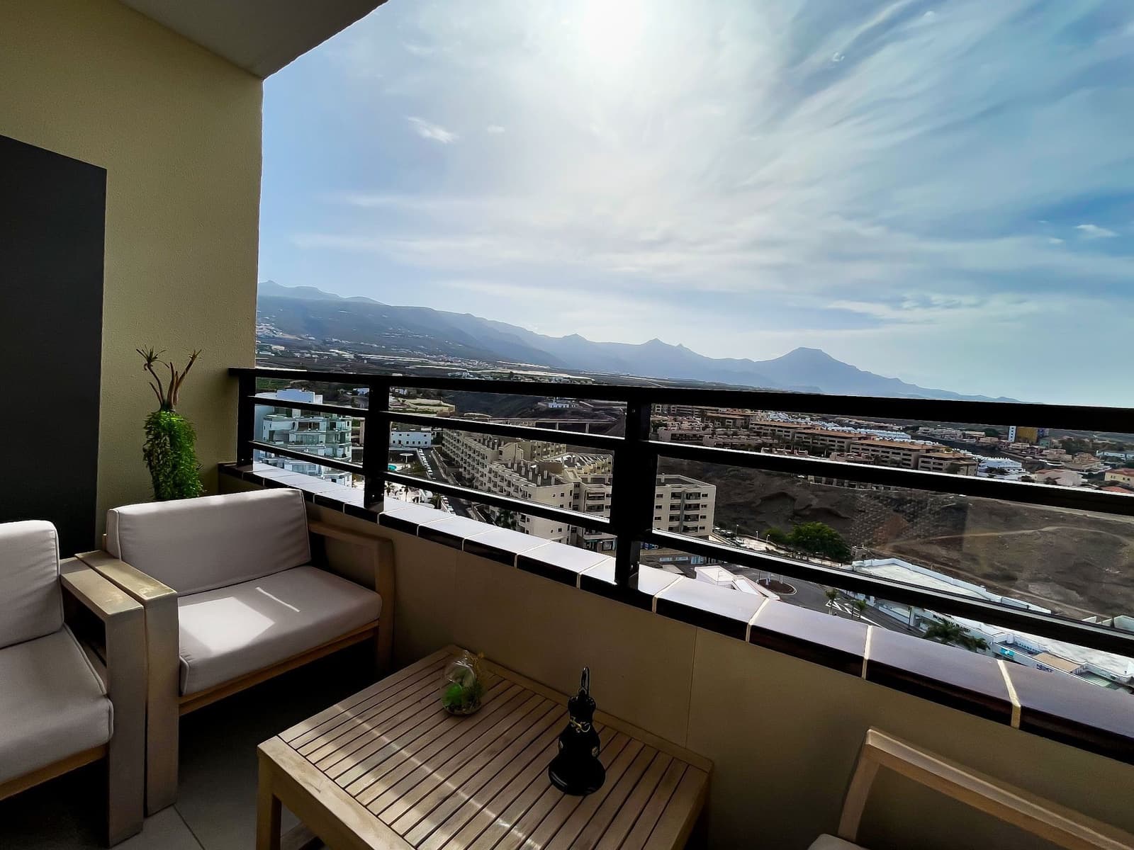 2 makuuhuone Huoneisto myytävänä paikassa Costa Adeje mukana uima-altaan - 299 000 € (Ref: 9949124)