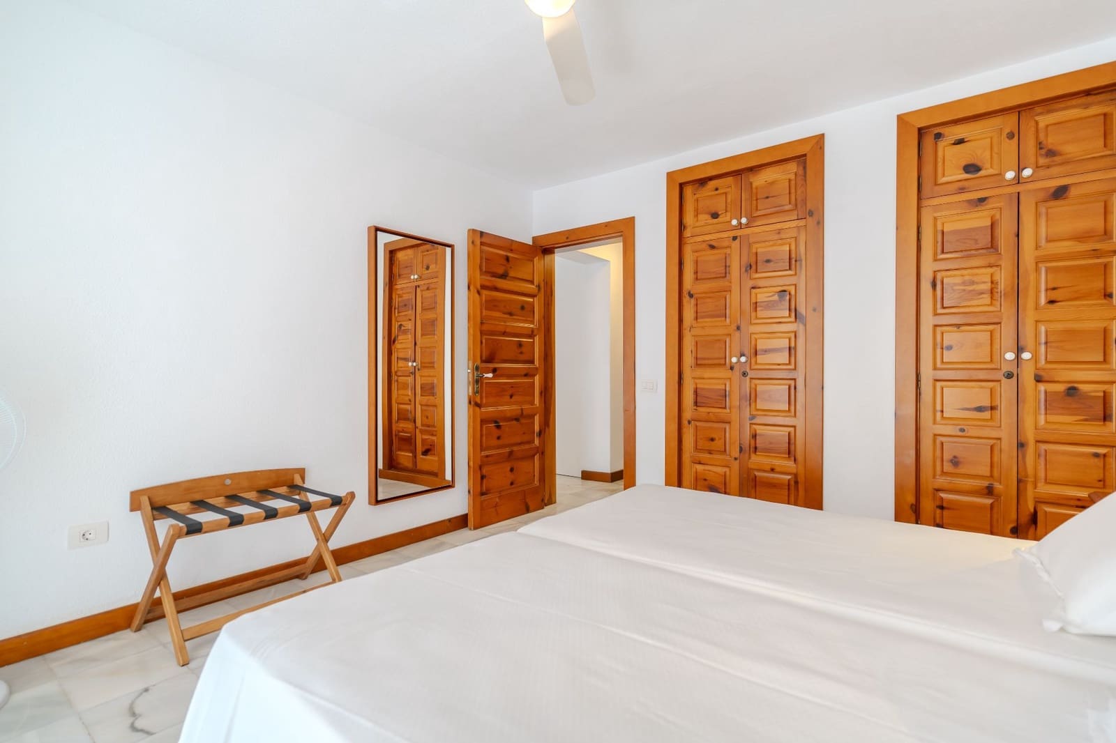 1 sypialnia Apartament na sprzedaż w Playa de las Americas z basenem - 520 000 € (Ref: 9961964)