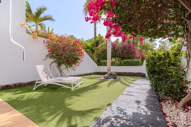 1 sypialnia Apartament na sprzedaż w Playa de las Americas, Arona z basenem - 520 000 € (Ref: 9961964)