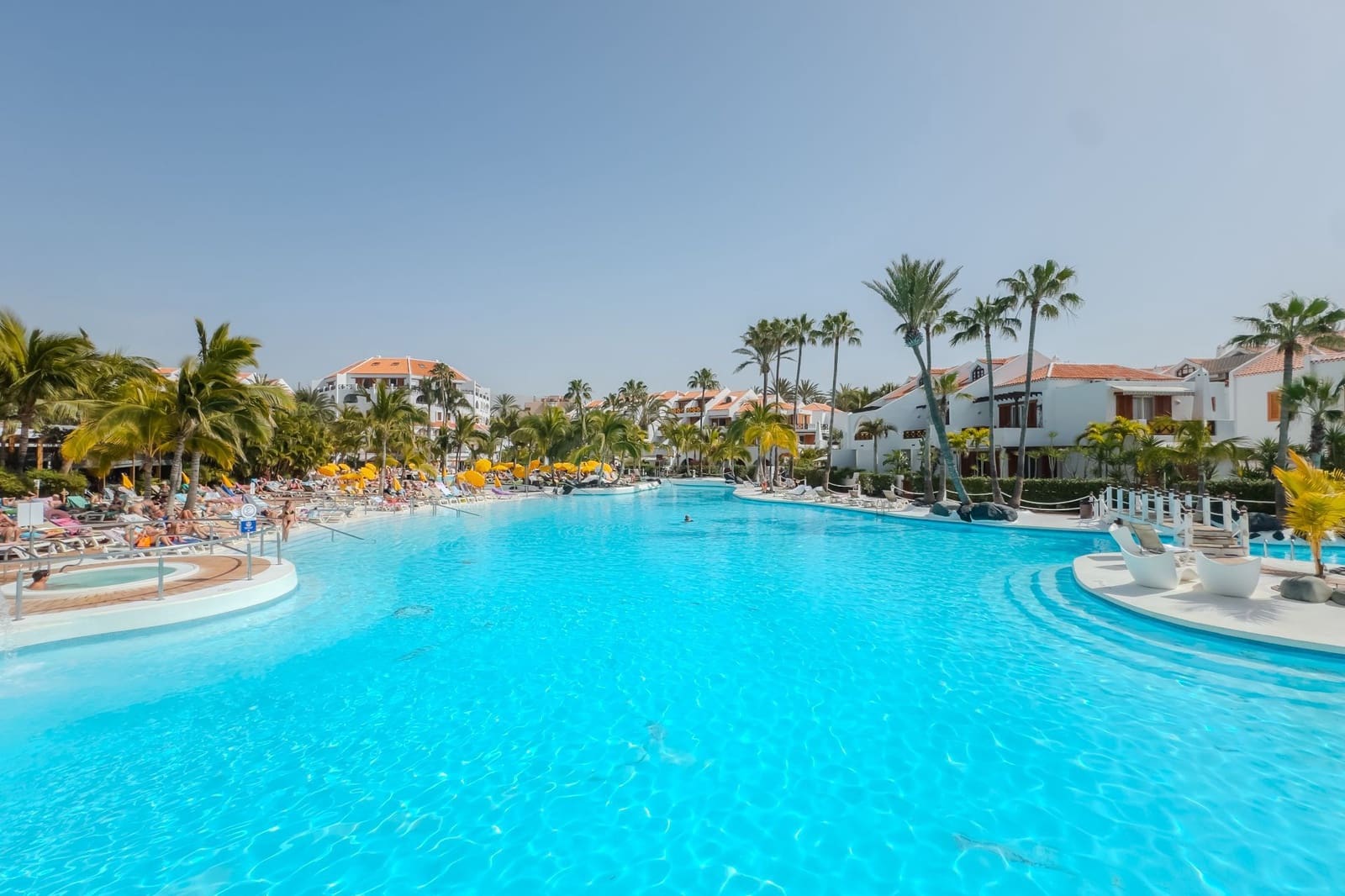1 sypialnia Apartament na sprzedaż w Playa de las Americas z basenem - 520 000 € (Ref: 9961964)