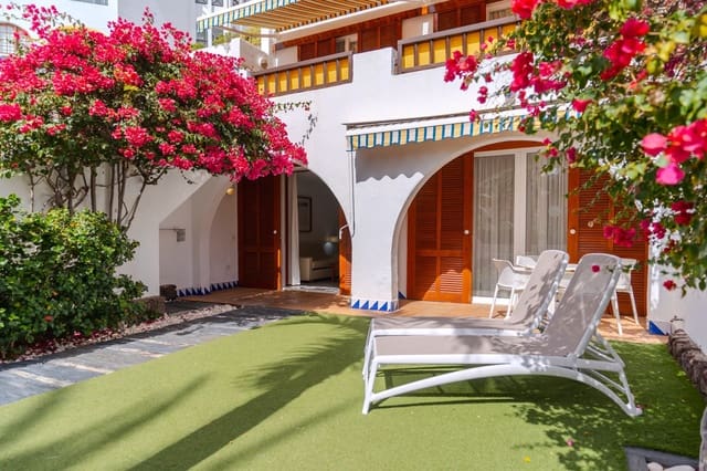 1 sypialnia Apartament na sprzedaż w Playa de las Americas, Arona z basenem - 520 000 € (Ref: 9961964)