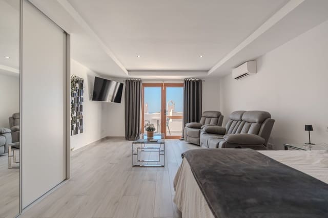 Lejlighed til salg i Los Cristianos, Arona med swimmingpool - € 199.000 (Ref: 9961965)