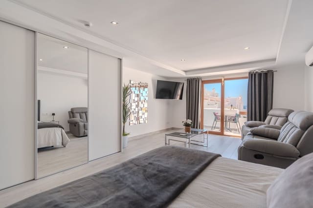Lejlighed til salg i Los Cristianos, Arona med swimmingpool - € 199.000 (Ref: 9961965)