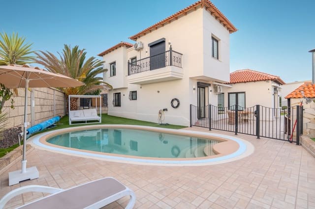 5 soverom Villa til salgs i Chayofa, Arona med svømmebasseng garasje - € 1 250 000 (Ref: 9961969)