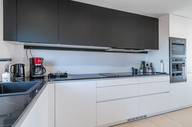 2 sypialnia Penthouse na sprzedaż w Costa Adeje, Adeje z basenem - 550 000 € (Ref: 9964682)