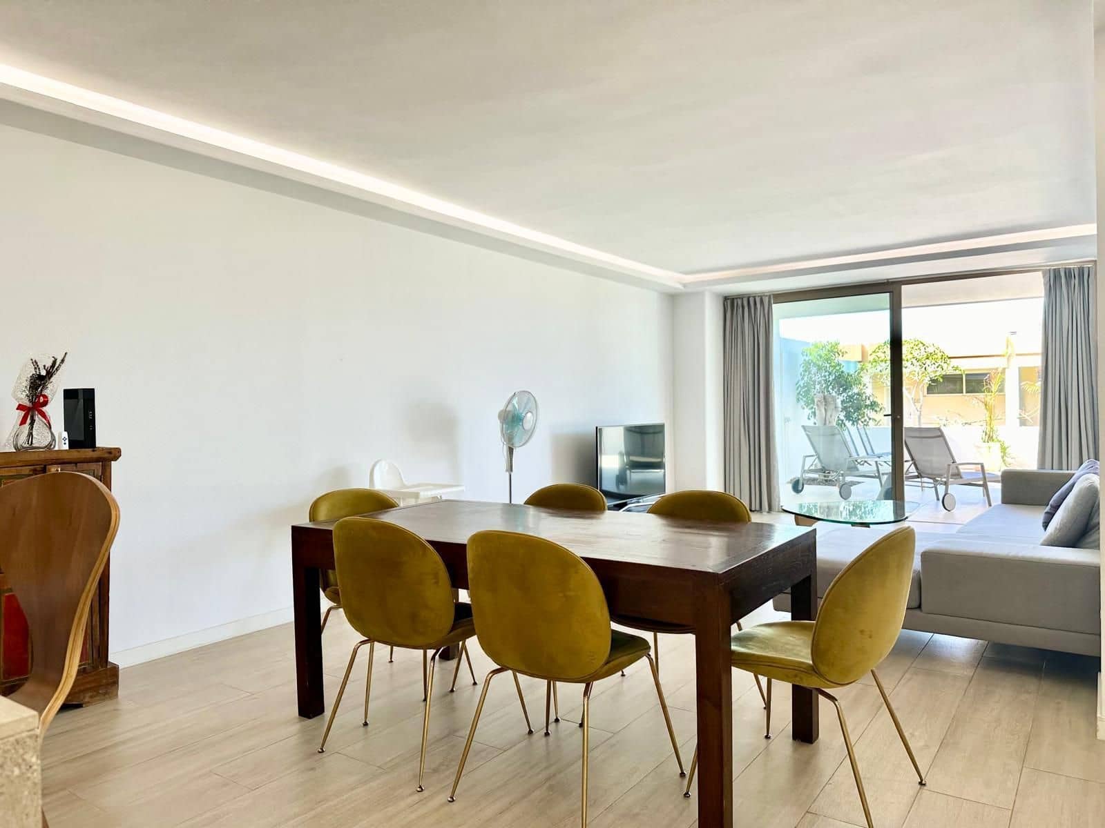 3 sypialnia Bungalow na sprzedaż w Costa Adeje z basenem garażem - 580 000 € (Ref: 9964683)