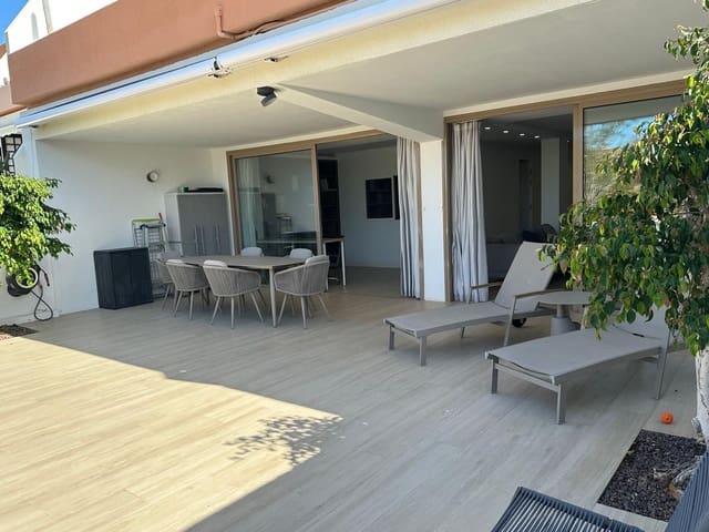 3 sypialnia Bungalow na sprzedaż w Costa Adeje, Adeje z basenem garażem - 580 000 € (Ref: 9964683)