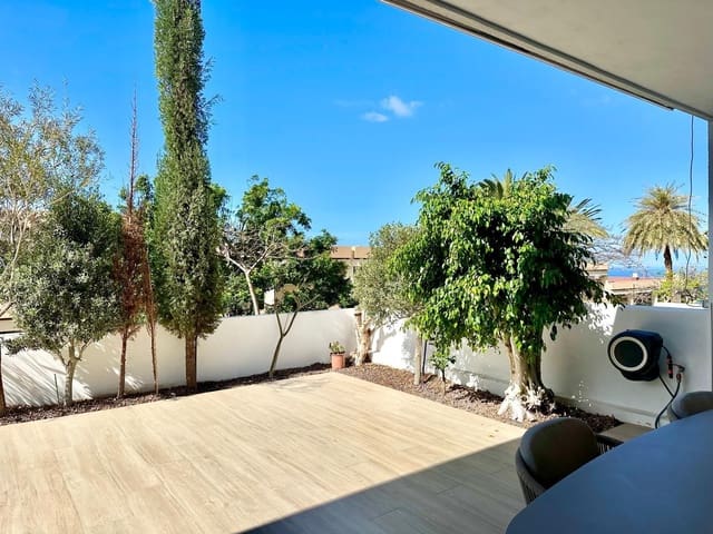 3 sypialnia Bungalow na sprzedaż w Costa Adeje, Adeje z basenem garażem - 580 000 € (Ref: 9964683)