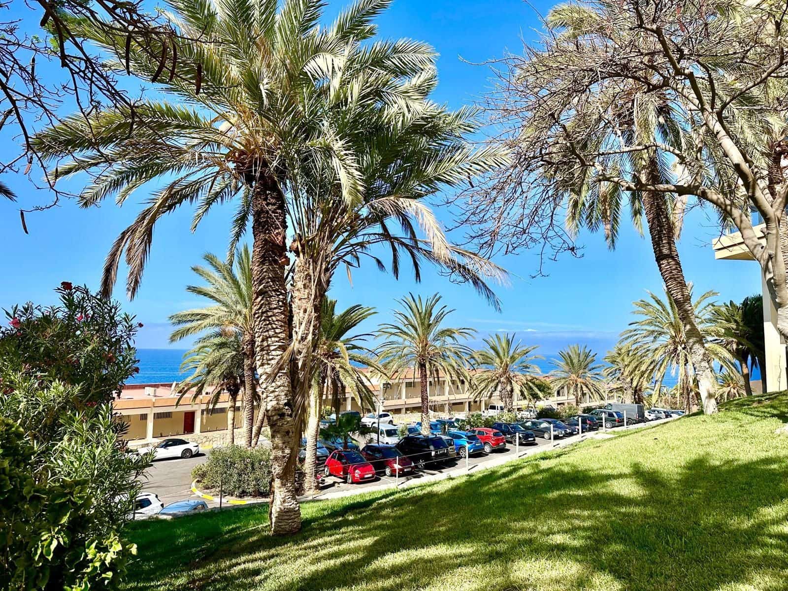 3 sypialnia Bungalow na sprzedaż w Costa Adeje z basenem garażem - 580 000 € (Ref: 9964683)