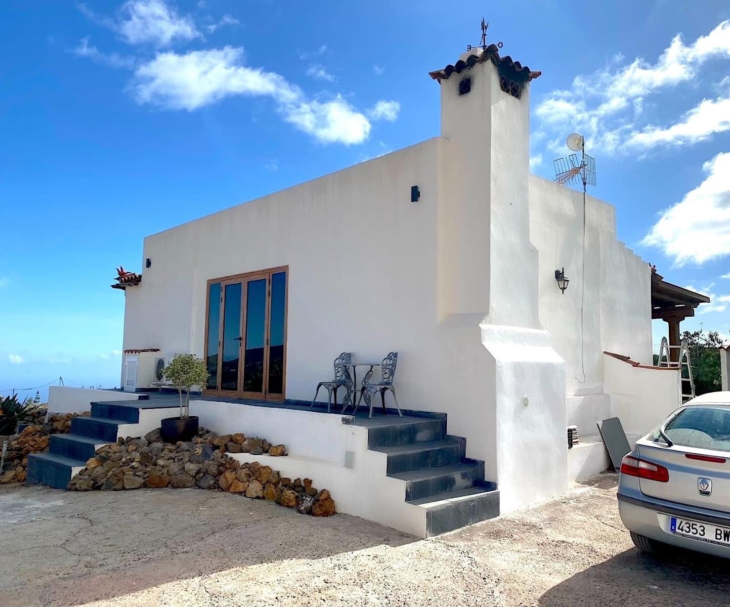3 soveværelse Finca/Landehus til salg i Charco del Pino med swimmingpool garage - € 750.000 (Ref: 9966107)