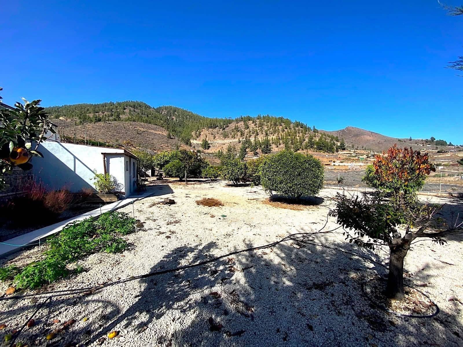 3 soveværelse Finca/Landehus til salg i Charco del Pino med swimmingpool garage - € 750.000 (Ref: 9966107)