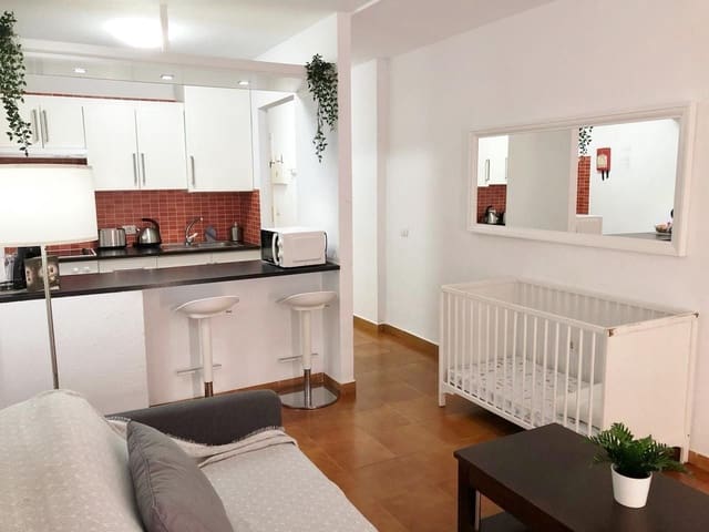1 bedroom Apartment for sale in San Eugenio Bajo, Adeje with pool - € 255,000 (Ref: 9974648)