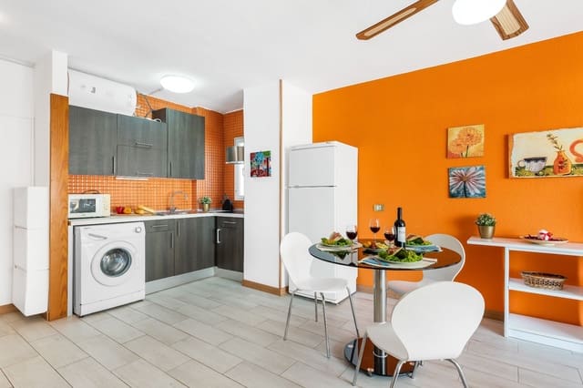 1 soveværelse Lejlighed til salg i Playa de las Américas, Adeje med swimmingpool garage - € 269.000 (Ref: 9978133)