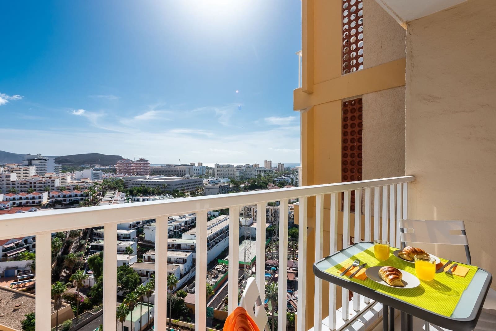 1 bedroom Apartment for sale in Costa Adeje with pool garage - € 269,000 (Ref: 9978133)