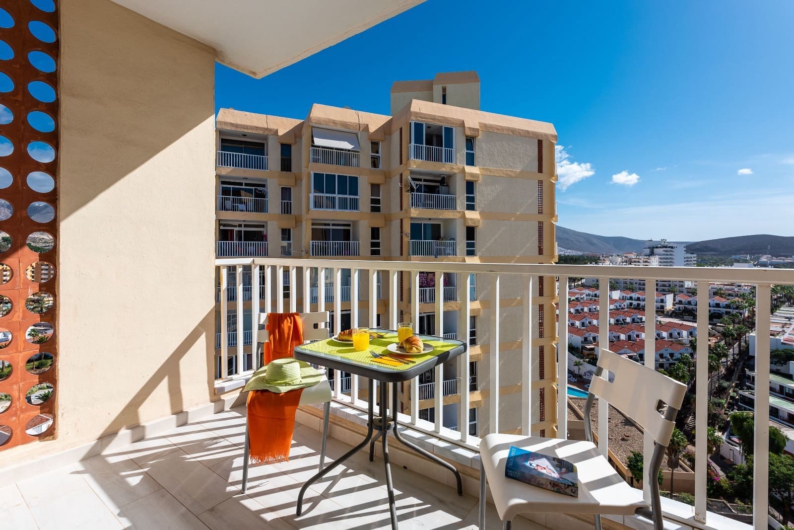 1 bedroom Apartment for sale in Costa Adeje with pool garage - € 269,000 (Ref: 9978133)