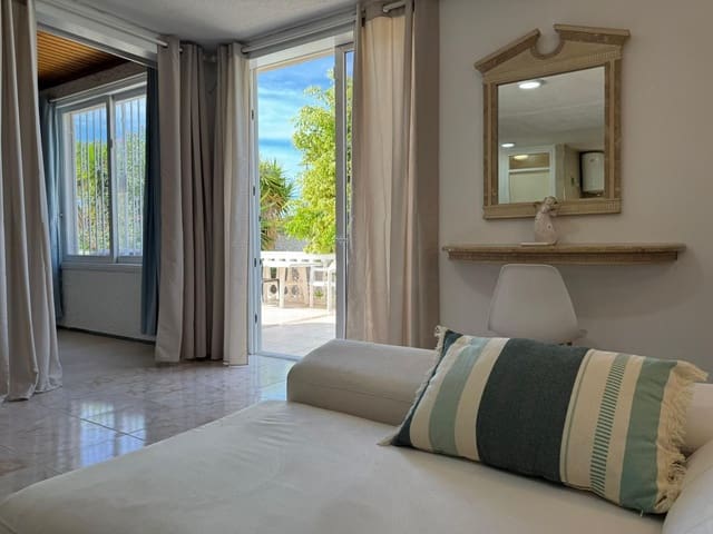 4 soverom Villa til salgs i Playa de las Américas, Adeje med garasje - € 1 312 500 (Ref: 9981795)