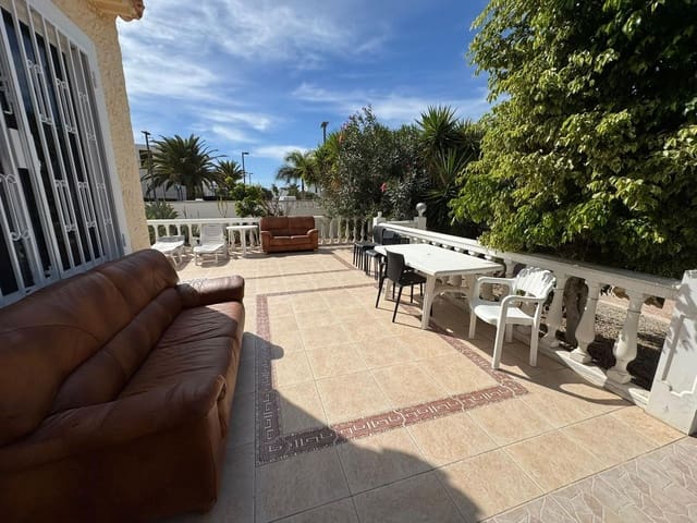 4 soverom Villa til salgs i Playa de las Américas, Adeje med garasje - € 1 312 500 (Ref: 9981795)