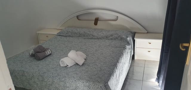 2 soveværelse Villa til salg i Torviscas Centro y Alto, Adeje med swimmingpool garage - € 550.000 (Ref: 9981796)