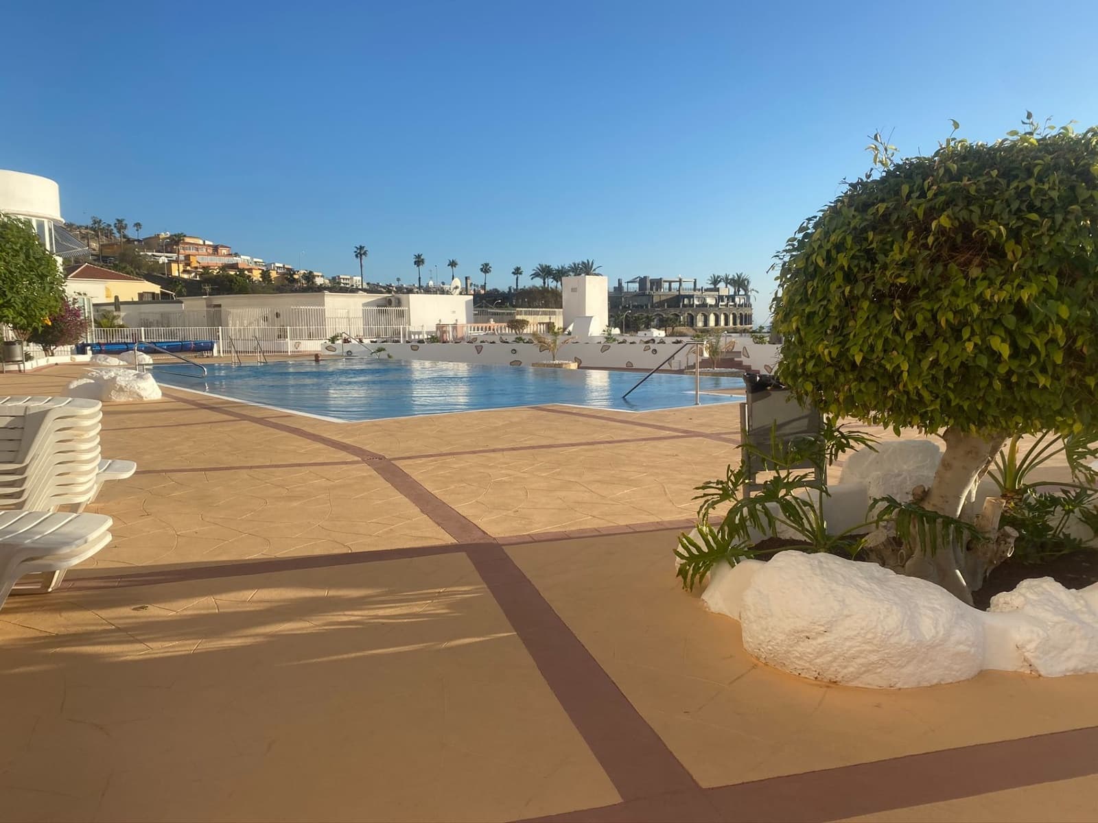 2 soverom Villa til salgs i Costa Adeje med svømmebasseng garasje - € 550 000 (Ref: 9981796)
