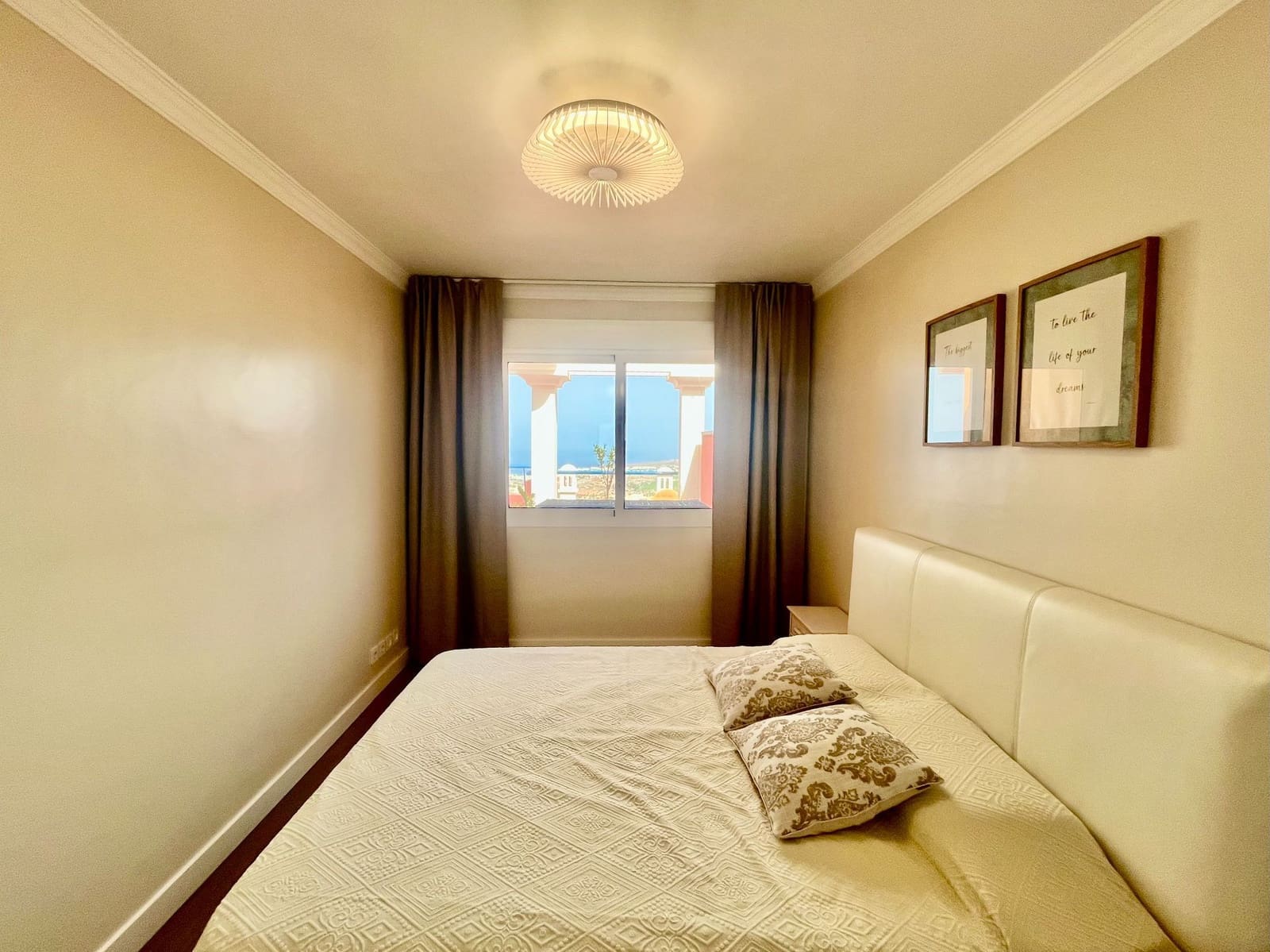 2 soverom Leilighet til salgs i Costa Adeje med svømmebasseng garasje - € 459 000 (Ref: 9996600)
