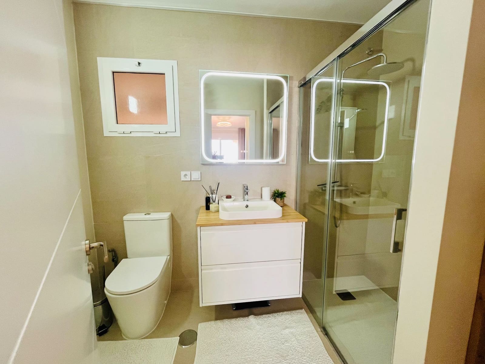2 soverom Leilighet til salgs i Costa Adeje med svømmebasseng garasje - € 459 000 (Ref: 9996600)
