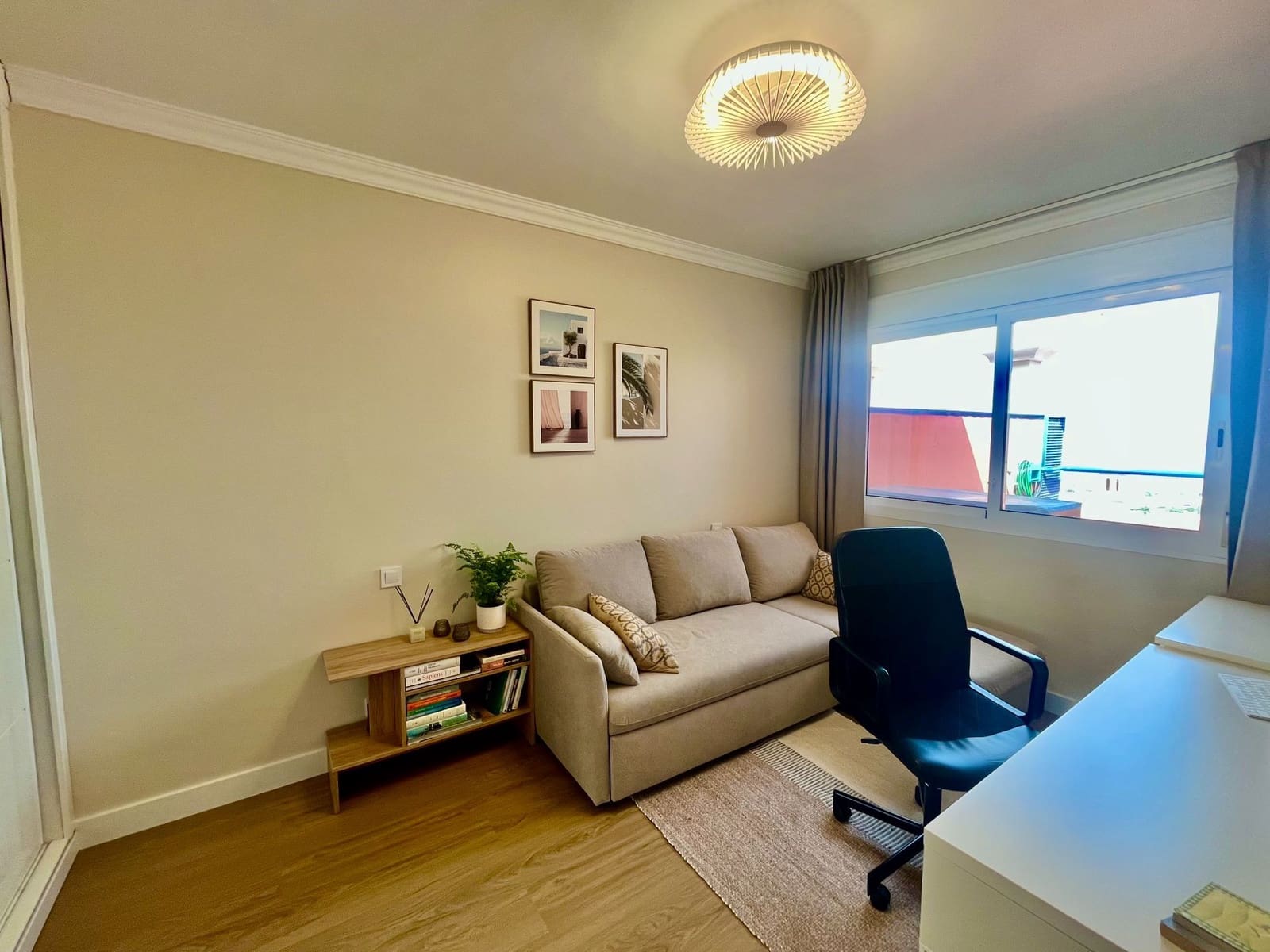 2 soverom Leilighet til salgs i Costa Adeje med svømmebasseng garasje - € 459 000 (Ref: 9996600)