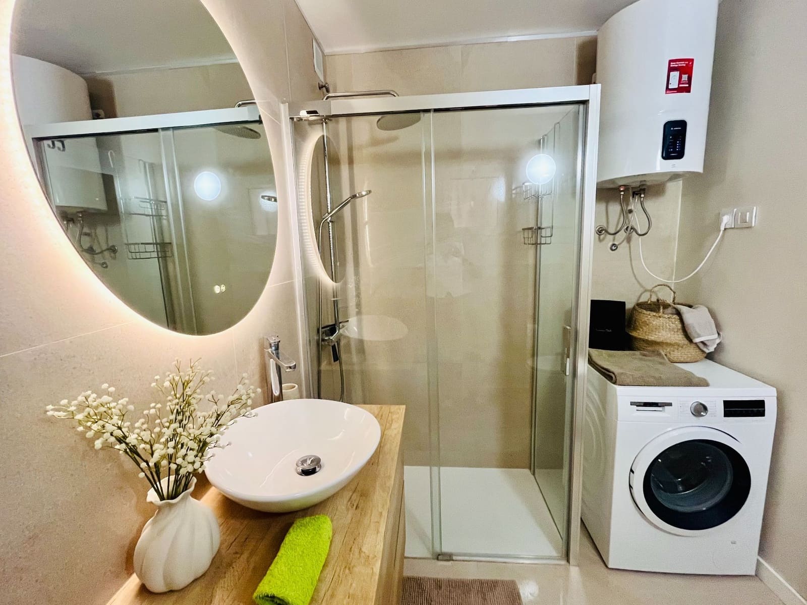 2 soverom Leilighet til salgs i Costa Adeje med svømmebasseng garasje - € 459 000 (Ref: 9996600)
