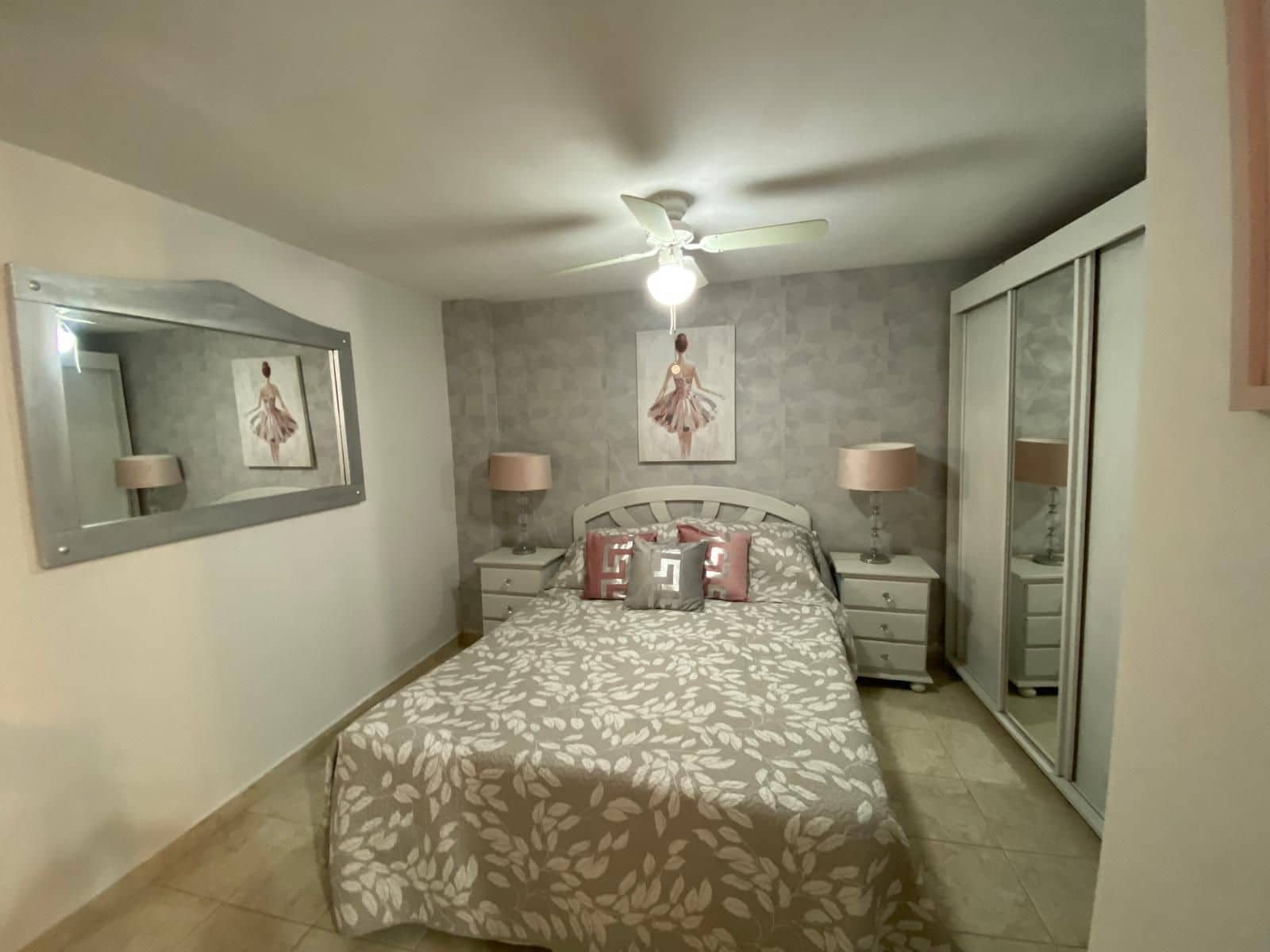 2 soveværelse Villa til salg i Costa Adeje med swimmingpool garage - € 450.000 (Ref: 9998064)