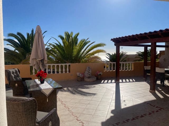 2 soveværelse Villa til salg i Costa Adeje, Adeje med swimmingpool garage - € 450.000 (Ref: 9998064)