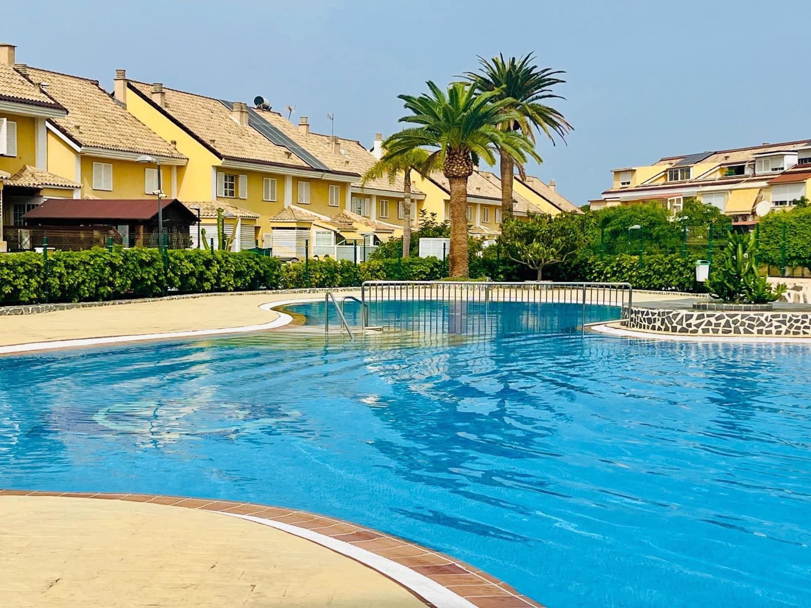 1 soverom Leilighet til salgs i Playa de las Americas med svømmebasseng garasje - € 265 000 (Ref: 9999520)