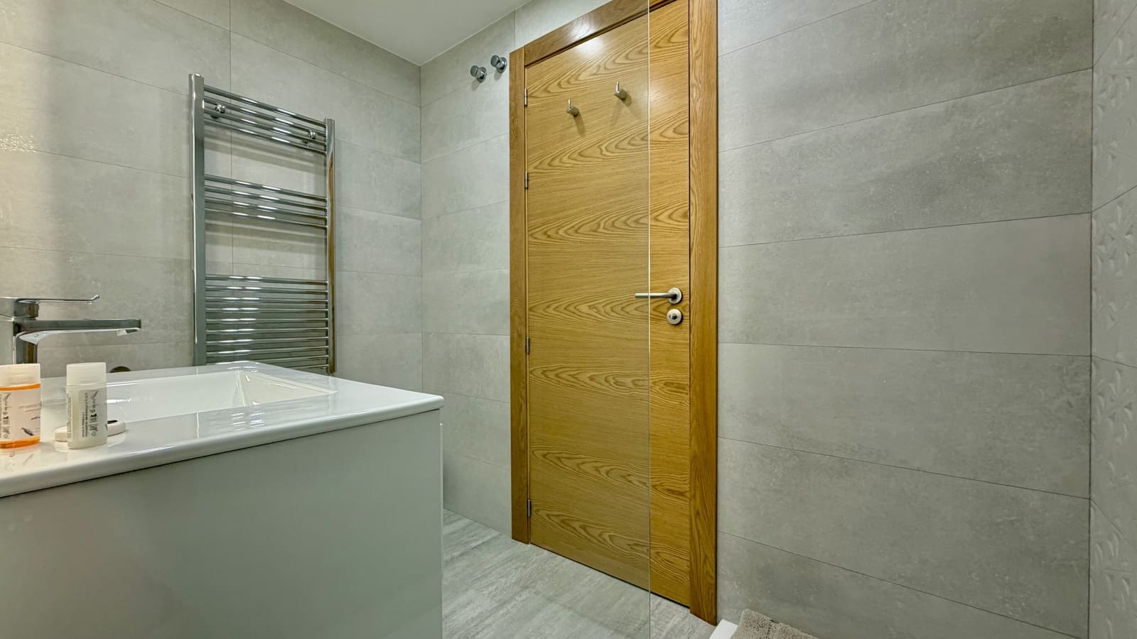 2 sypialnia Apartament na sprzedaż w Sucina z basenem garażem - 144 950 € (Ref: 9989420)