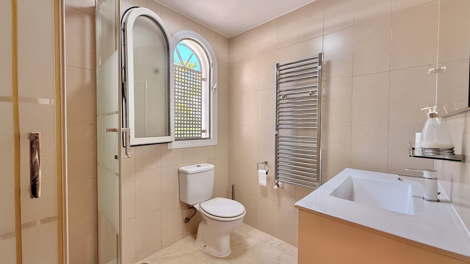 2 Zimmer Apartment zu verkaufen in Sucina mit Pool Garage - 209.950 € (Ref: 9989427)