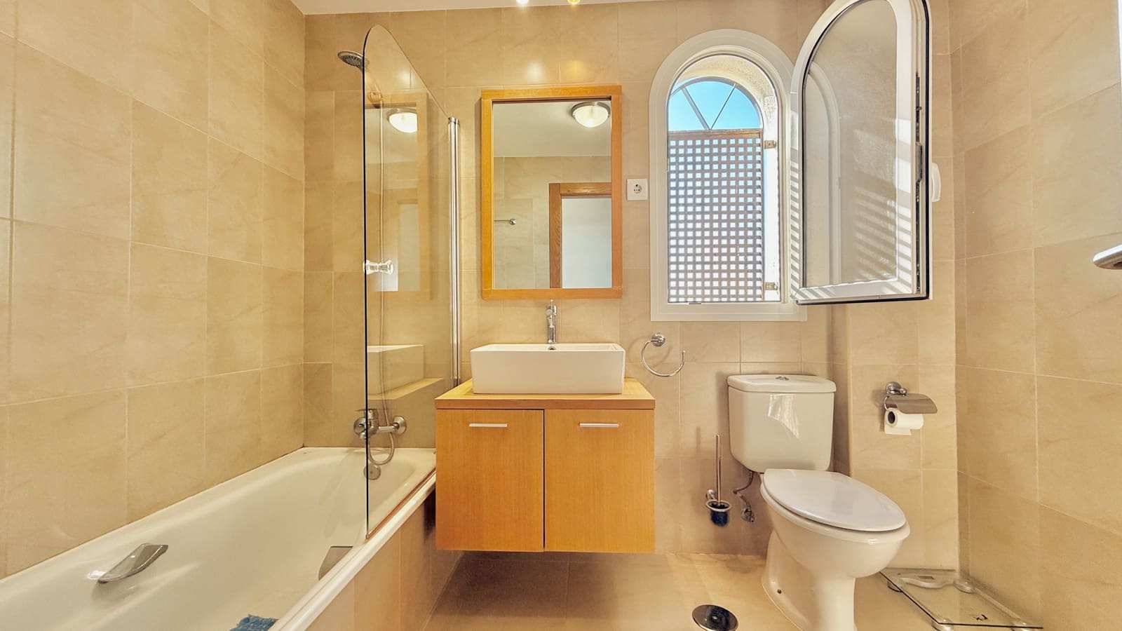 2 camera da letto Appartamento in vendita in Sucina con piscina garage - 164.950 € (Rif: 9989461)