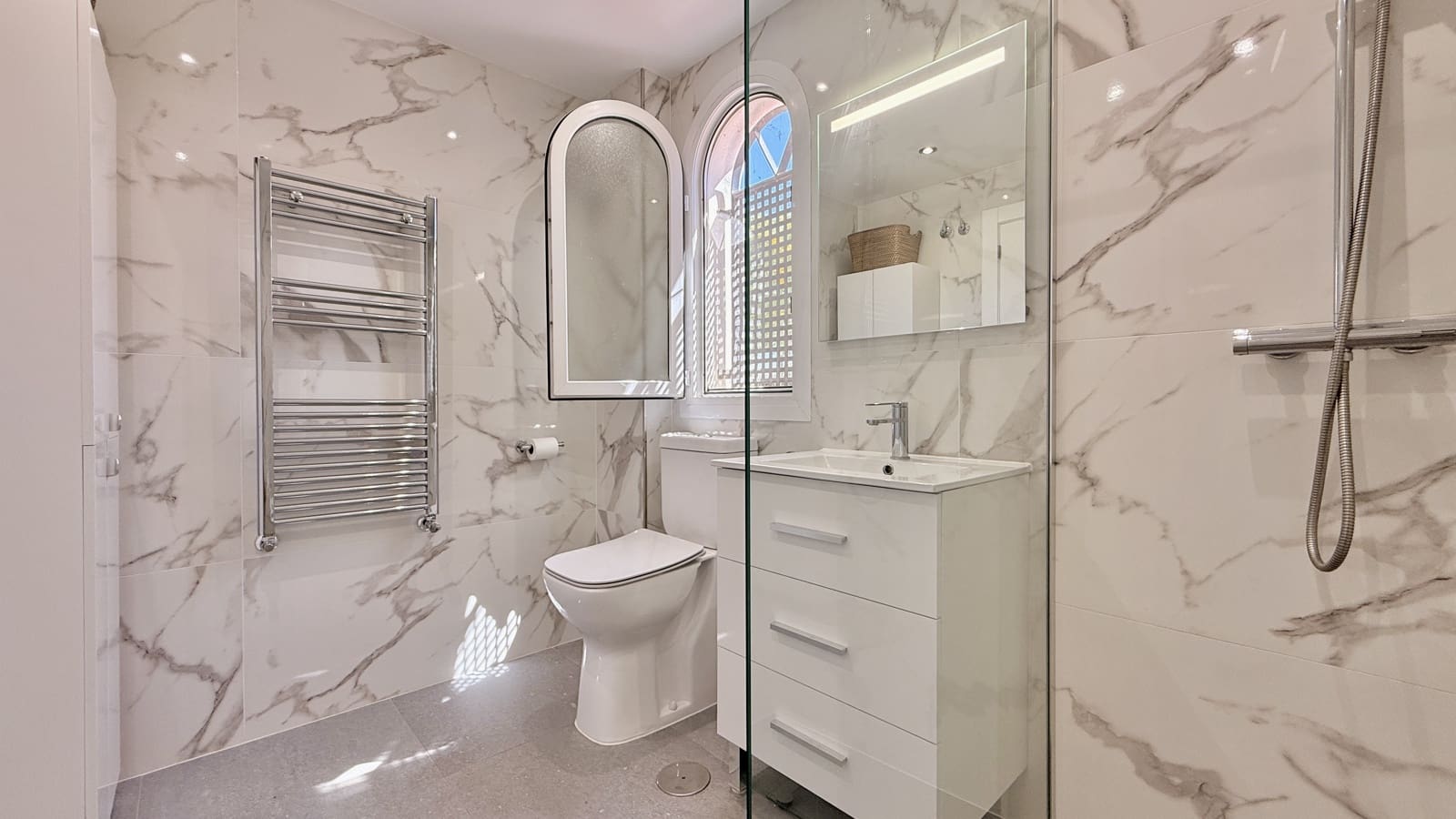 Apartamento de 2 habitaciones en Sucina en venta con piscina garaje - 229.950 € (Ref: 9989497)