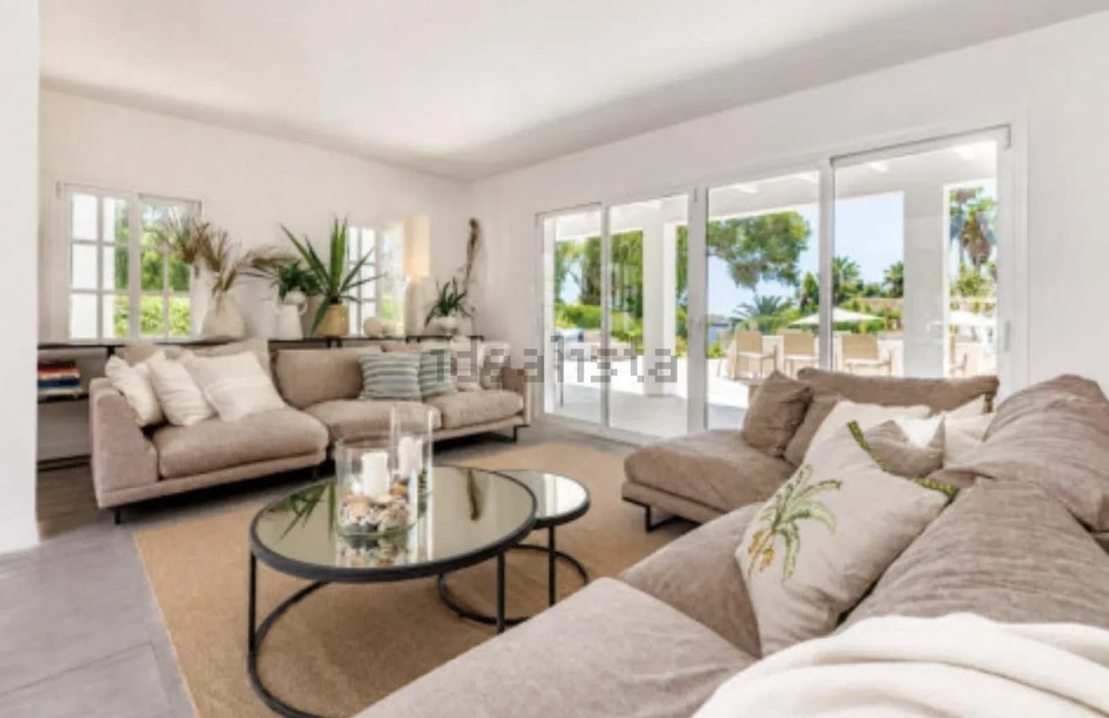 5 soveværelse Villa til leje i San Pedro de Alcantara med swimmingpool garage - € 10.000 (Ref: 10005360)