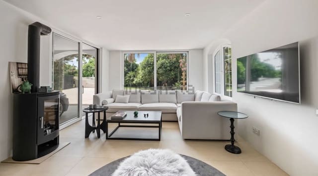 4 Zimmer Villa zu vermieten in Marbella mit Pool Garage - 16.000 € (Ref: 10005361)