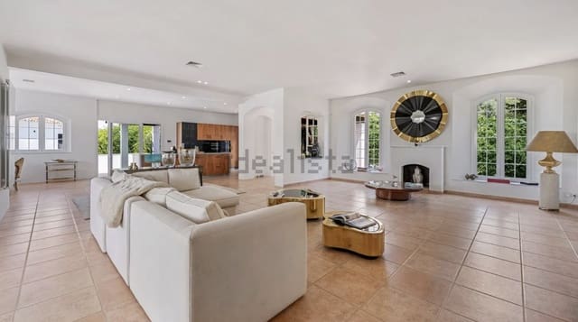 4 Zimmer Villa zu vermieten in Marbella mit Pool Garage - 16.000 € (Ref: 10005361)